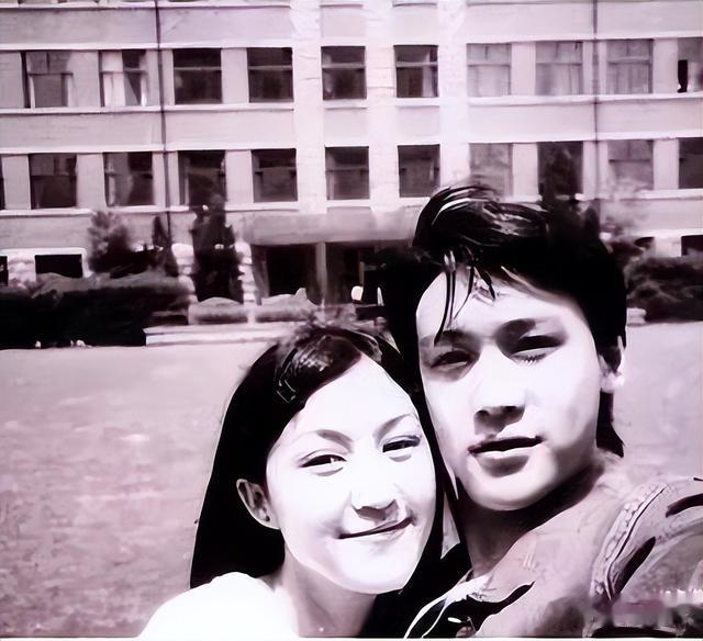 现在嫌他们丑，当年追成狗，这几位发福的明星，当年都是美女帅哥