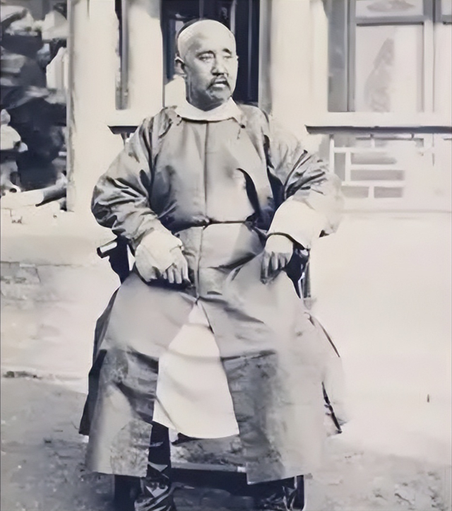 图|那尔苏祖父僧格林沁虽然舍不得,但为了家族,伯王决定牺牲那尔苏