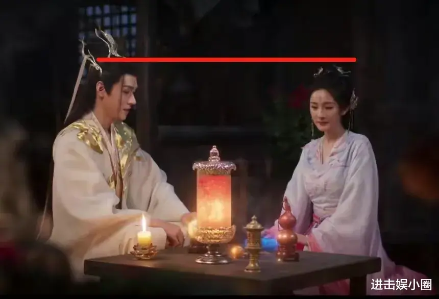 杨幂新剧状态被嘲,妆造被女配艳压,原声台词被批难听