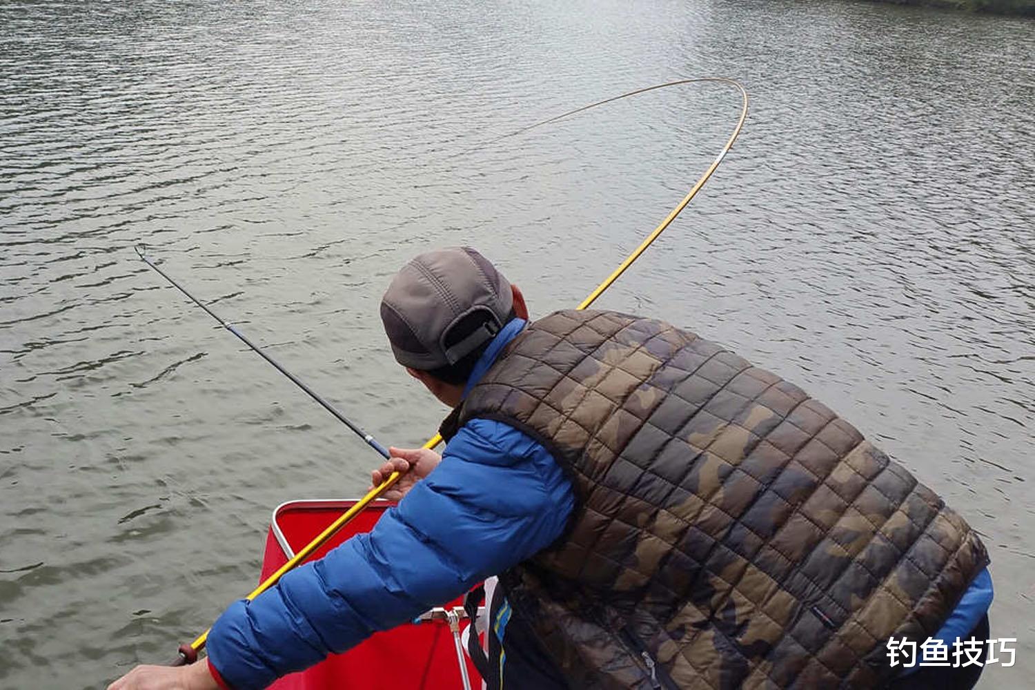 冬季逗钓的4个要领，大幅提高冬钓的中鱼率