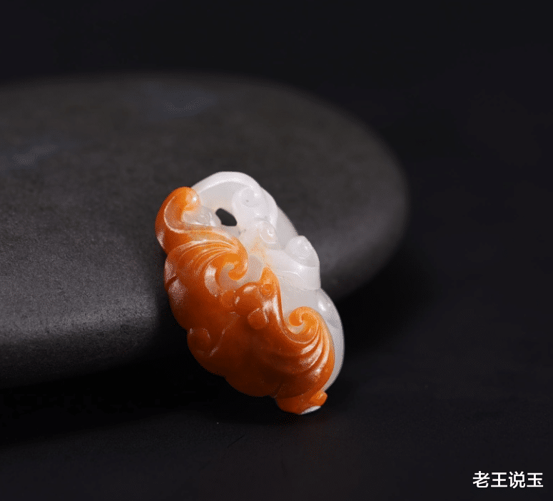 贝壳|一块叫做和田玉的石头,价值100万,它凭什么?