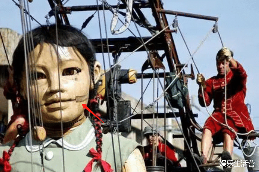 64岁刘雪华生图曝光,脸僵扭曲木偶纹深,“琼瑶女神”被嘲像巫婆