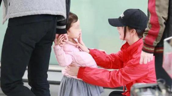 心疼！小糯米疑患抑郁，刘丹喊话杨幂跟儿复婚，被曝与李晓峰有关