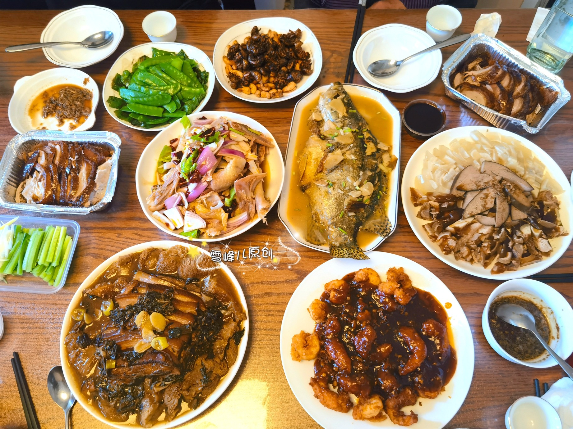 北方人家的年夜饭，南方人看后一脸“懵”，北方人：这就是“年味儿”