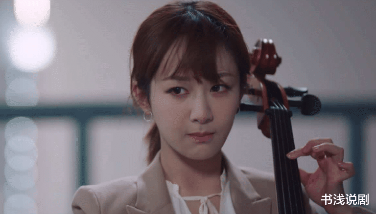 肖战|微博之夜11人亮相,邓超无C位,肖战镶边,热巴杨紫排位引争议