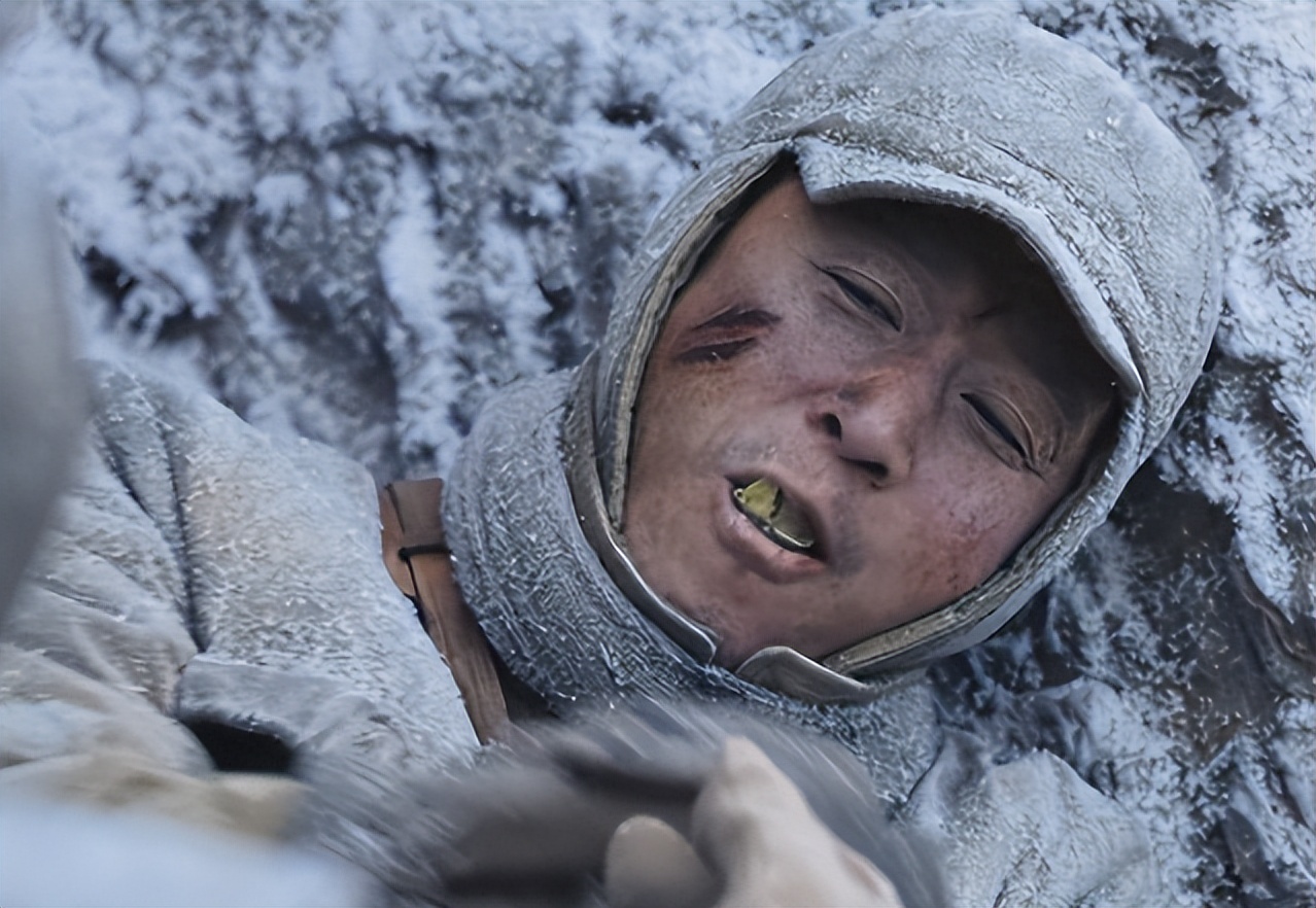 同样演志愿军吃土豆，把易烊千玺和张子枫放在一起看，差别出来了