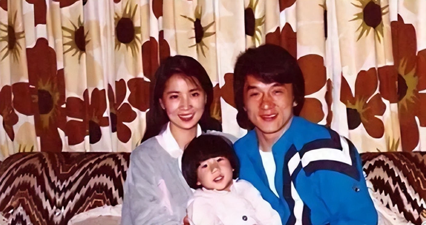 吴绮莉杀回来了！成龙3次更改千亿遗嘱，才是对林凤娇最大羞辱