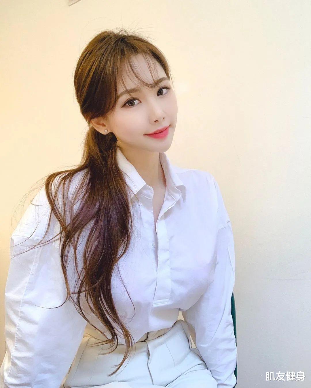 健身|女主播健身5年打造尤物身材,是不是你的菜?