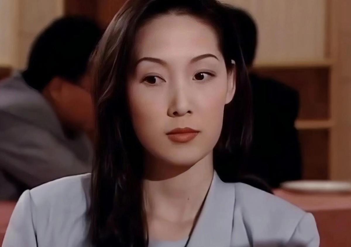 港剧奇怪的审美,这4位演员长相平平,却总当主角演美女,不理解