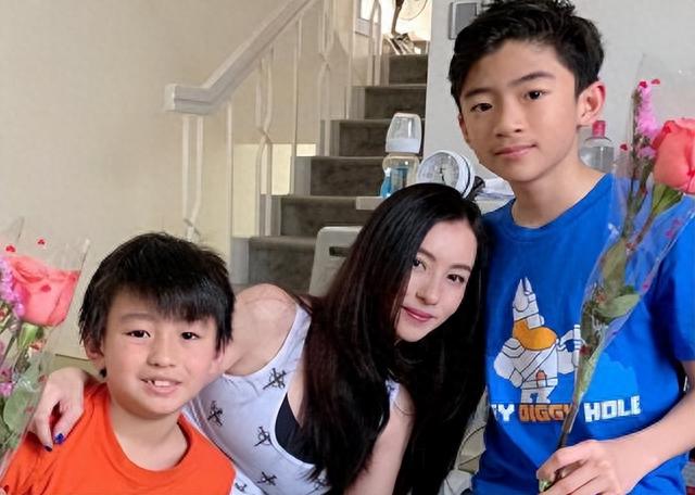 张柏芝3胎生父揭晓!谢贤谢霆锋早就知道真相,难怪孙东海急于澄清!