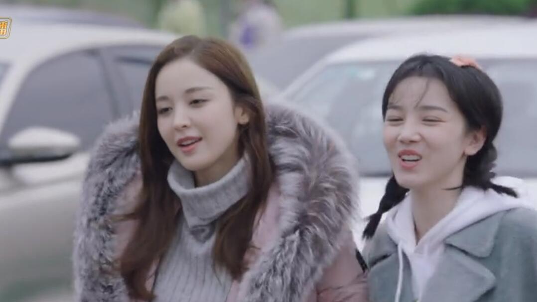 当科技脸女二遇上天然脸女主：在先天美人面前，后天雕刻不堪一击