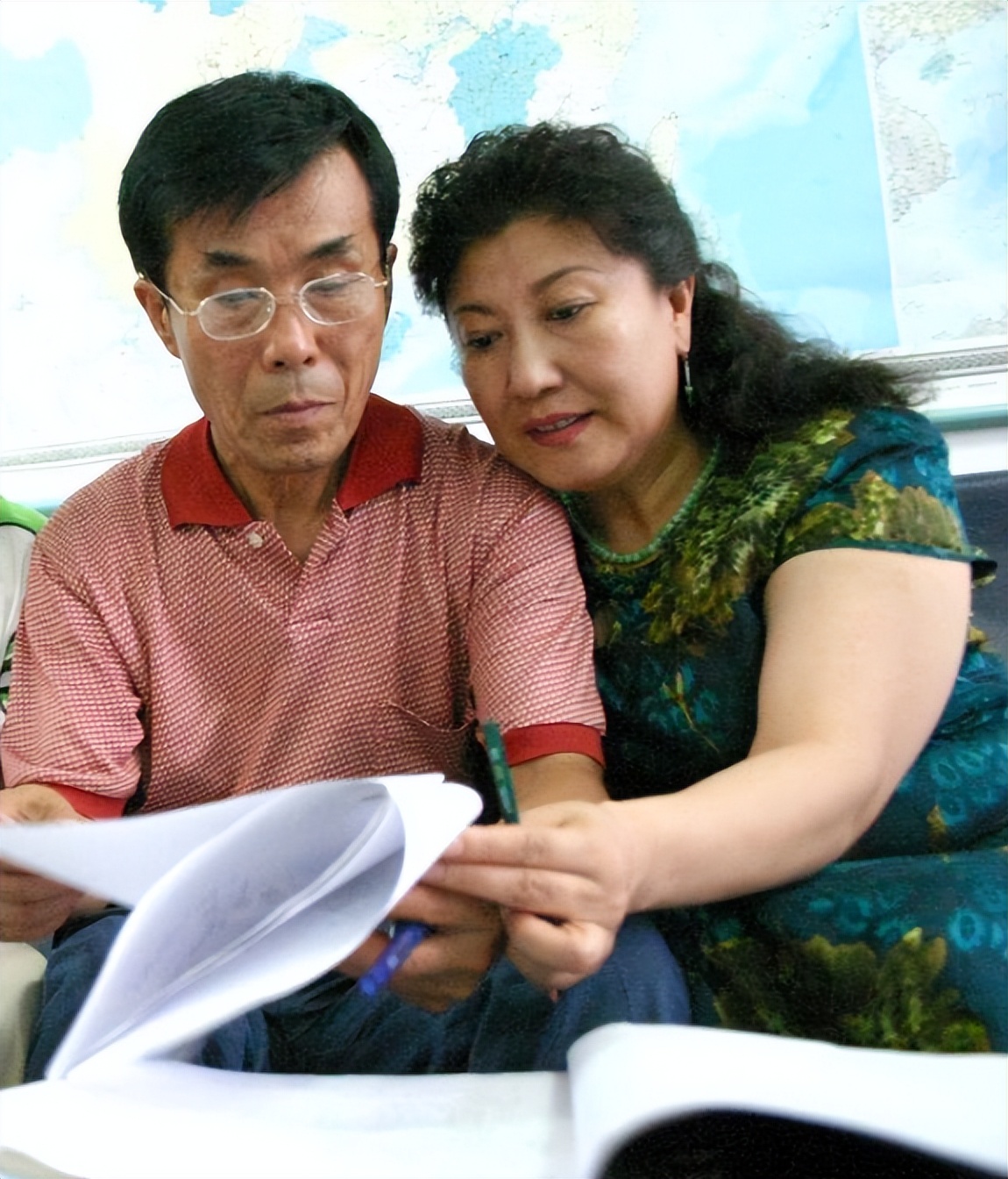 何庆魁|“他嫖不动了，每月1万零花”，75岁老艺术家何庆魁，被儿子曝光