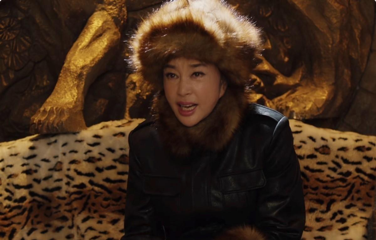 收手吧刘晓庆！70岁演“少女”雷人又无脑，网友：实在是辣眼睛！