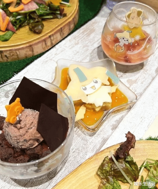 奚梦瑶带儿女赴日，吃主题餐厅一顿饭近万元，赌王长孙气质随爸爸