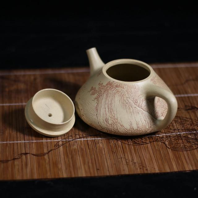 宜兴紫砂壶中什么是化工泥？它和调配泥是一样的吗？