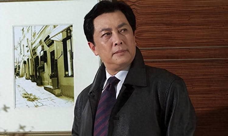 贪财又贪色,仗着资历在圈内“横行霸道”,这6位晚节不保真不冤