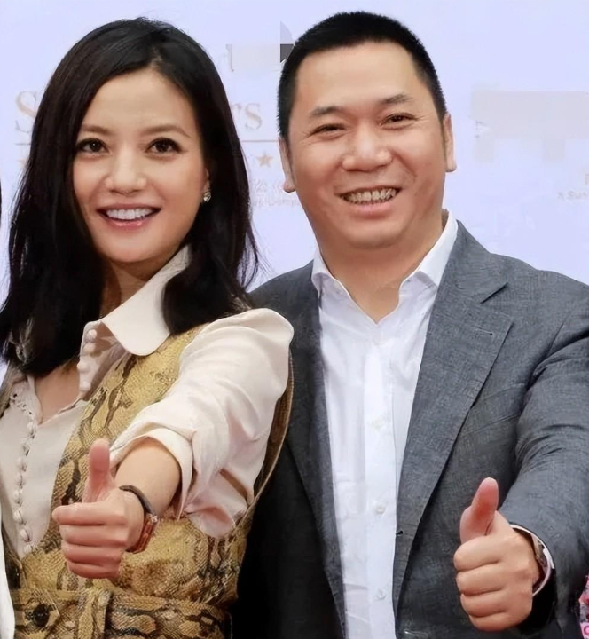 亲日辱华、殴打孕妇甚至“杀人”,不可一世的赵薇终于付出代价