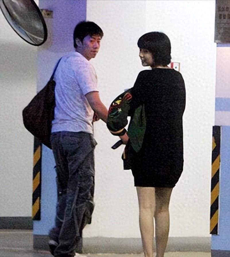 看似挺清纯,实则情史混乱的6大女星,个个都是“老司机”