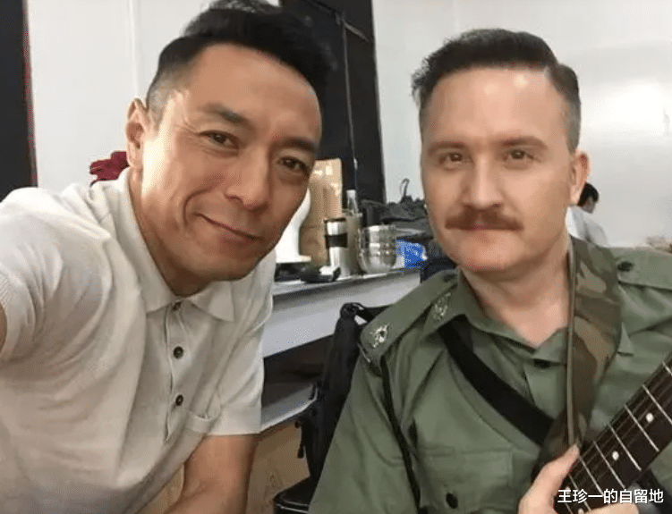 李双江|一天5个瓜！李双江夫妇疑为李天一出狱接风，曝具俊晔携2.2亿逃跑