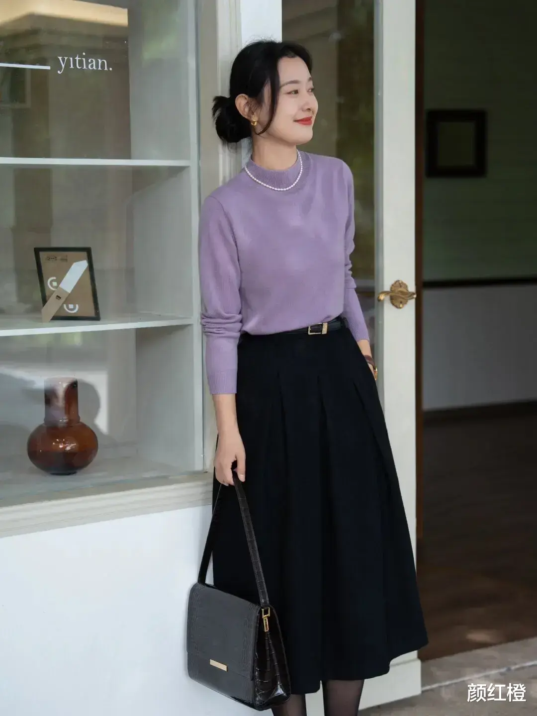 看到2024年的职场穿搭我发现:裤不紧身,外套不压身,高级又时髦