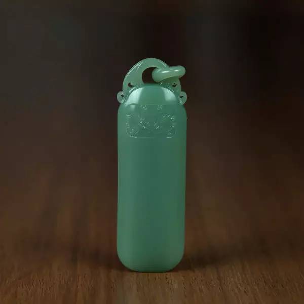 三大美玉典范:碧玉、墨玉、黄玉