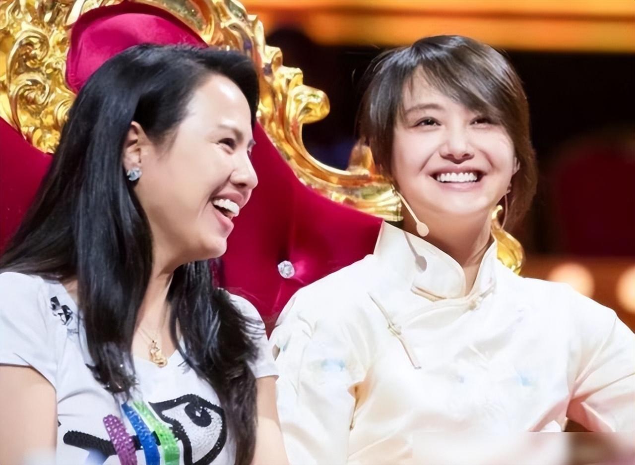 沦为素人2年多后,众人才惊觉:郑爽不“疯”了,可大家却不信了