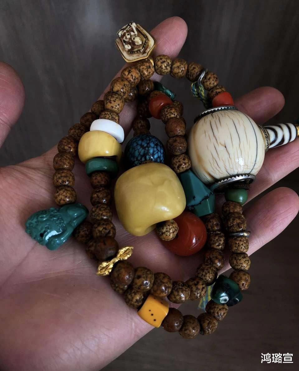 老物件|文玩手串如何搭配?不同的文玩佩珠搭配有特质?一眼见端倪