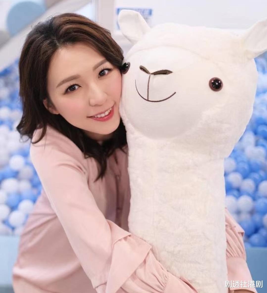 |病足半个月!TVB女星二胎孕期染病不敢吃重药,更致一边耳朵听不见