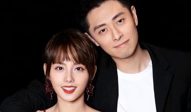 张嘉倪|张嘉倪出席活动,屁股“太翘”引热议,网友:好明显的假屁股