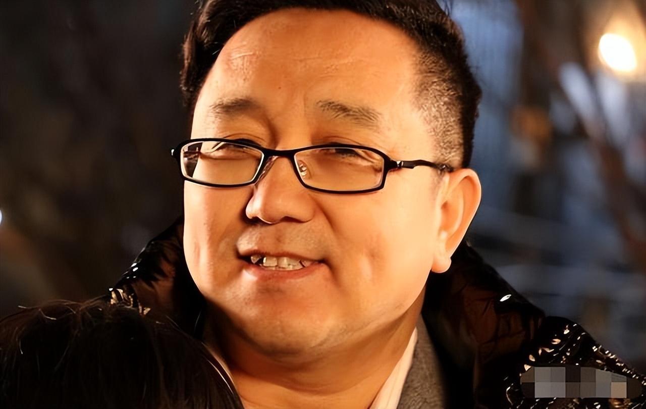 演员句号：二婚娶小11岁的丫蛋为妻，给晚年丧子的岳父岳母当亲儿