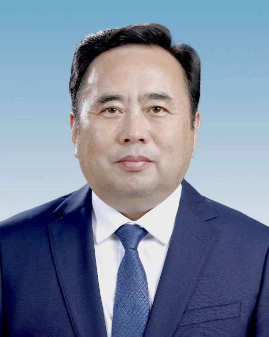 此外,安保亮履历中的多次升迁也凸显出官员的权力升级可能带来权力