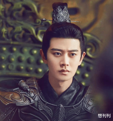 发际线|牛眼、高耸鼻、小丑上扬嘴角，极度夸张五官是内娱明星的畸形审美