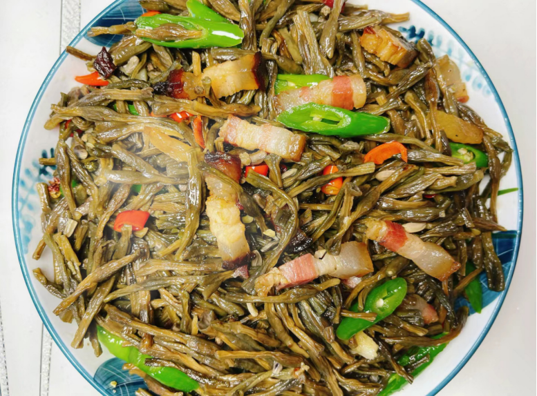 豆角|冬季，湖北人最爱吃这菜，每周焖一锅，营养又解馋，出锅就光盘了