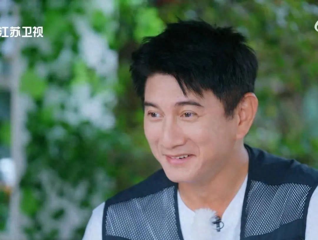 “不老男神”是假的，从林志颖到钟汉良，个个精修生图差距大