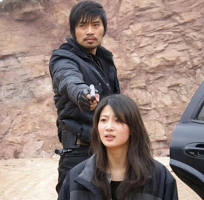 演员侯梦莎:因演“军花”走红,低调嫁同行老公,如今现状咋样?