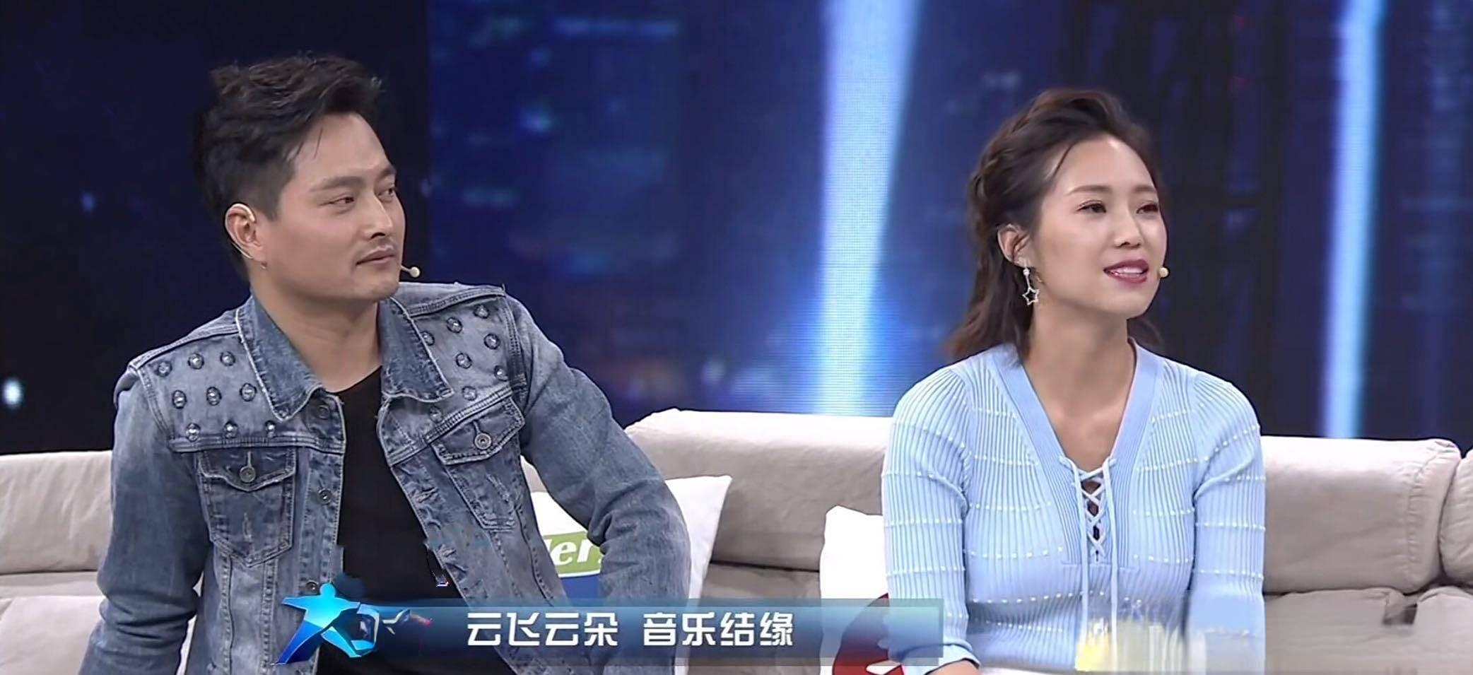 云朵|歌手云朵近照,精致的妆容,皮肤的白皙,一点也不像36岁的人