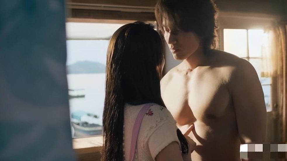 言承旭|46岁言承旭身材火爆、荷尔蒙爆棚，细数娱乐圈男星身材管理