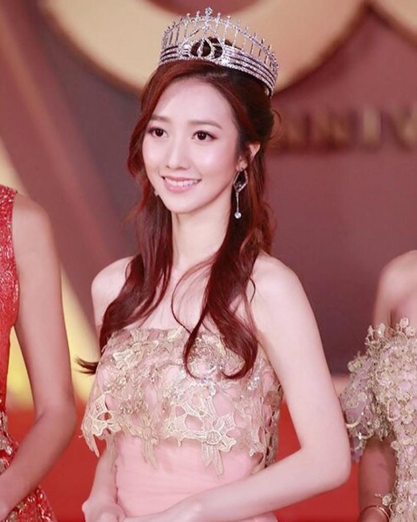 TVB力捧小花被主持人说是“丫头命”!