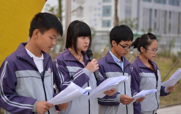 初中毕业生该选择上职高还是普高?三年后,差异将日益明显