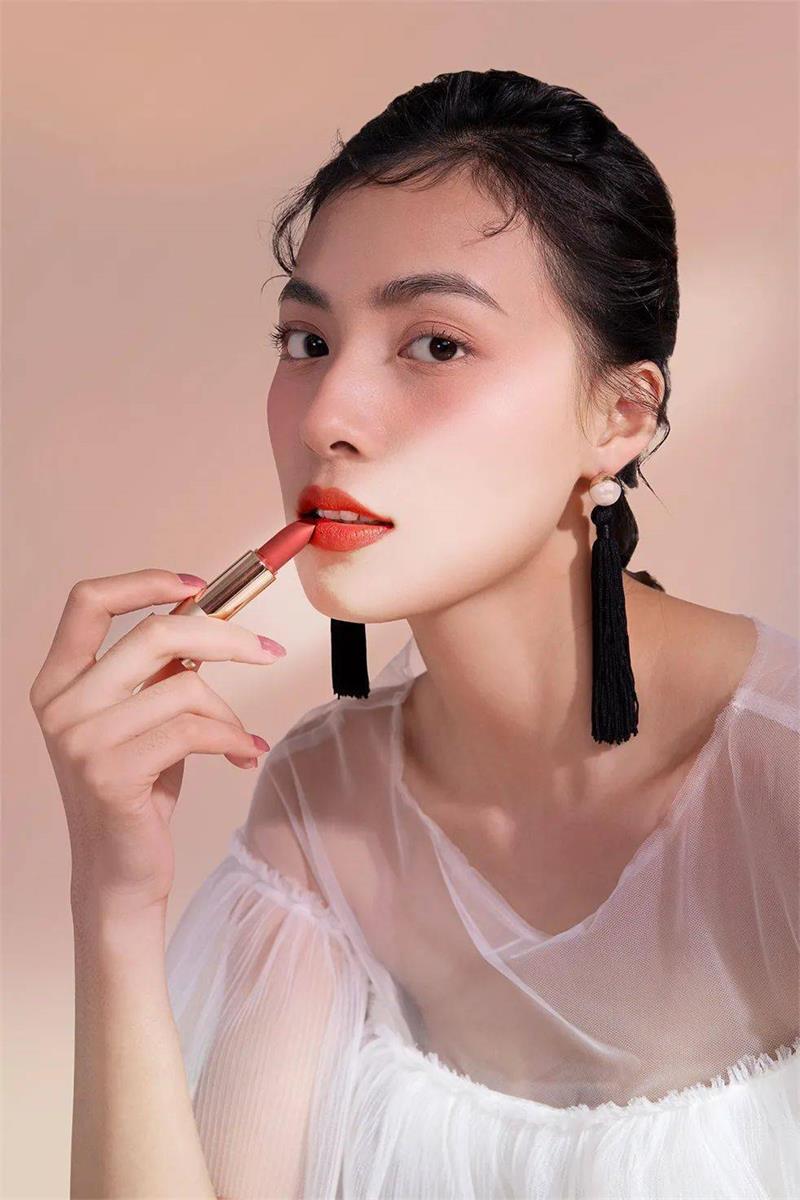 眼影 别做懒女人,出门三部曲,打造精致好气色