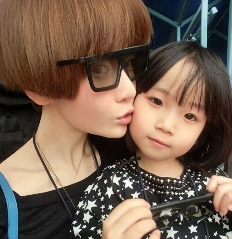 高晓松近况,网友:大紧,你漂亮前妻和别人生了二胎,你怎么看?