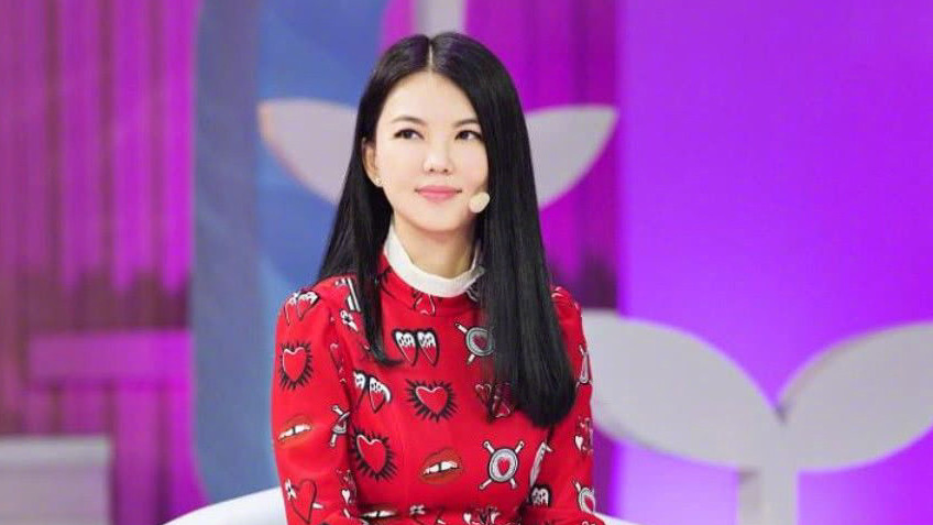 网传李湘英国购置千万豪宅，本人出面澄清，网友：除了炫富还会啥