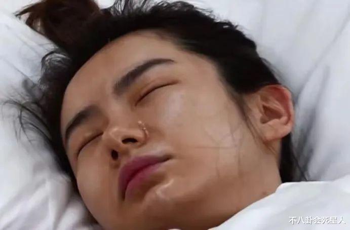 生图|满脸痘、皱纹多，明星离开了美颜，生图还不如普通人