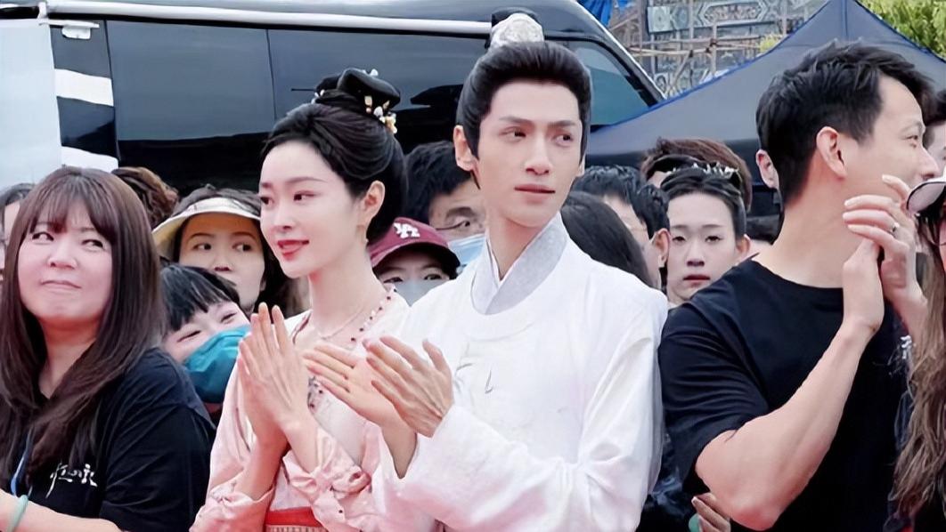 宋轶|《颜心记》宋轶又白又靓，罗云熙脸窄明显，网友：男人太瘦不阳刚