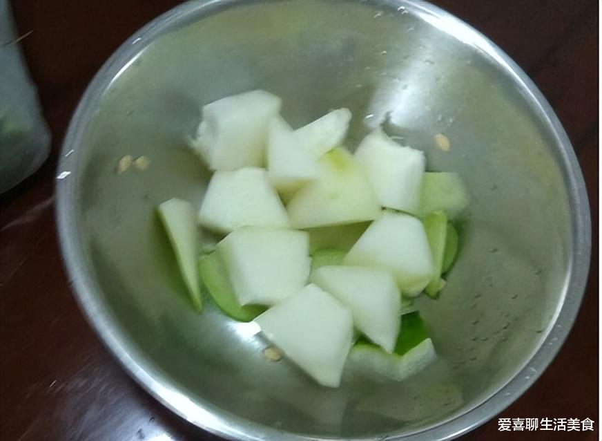 初冬,红豆大量上市,能做什么吃?5种做法好吃又好做!