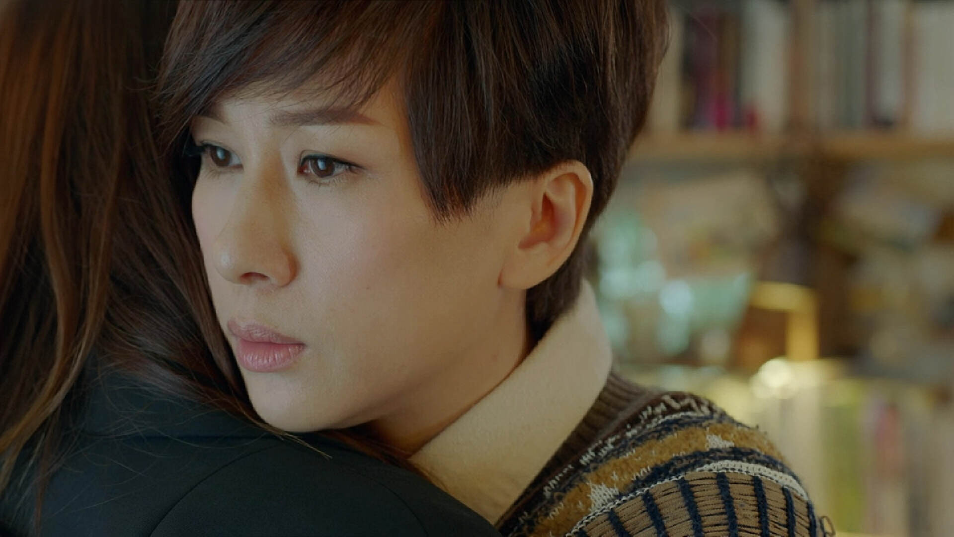 惊喜！TVB前知名女星复出拍剧，剧中角色忠奸难辨背景成谜