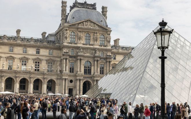 旅行者|巴黎旅游悲剧，美国旅行者手机被盗，行程完全被打乱。