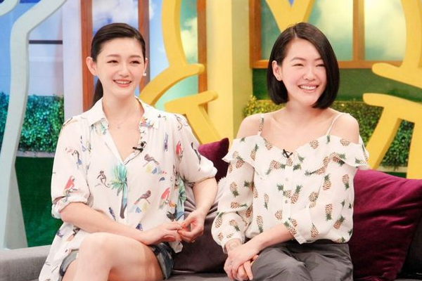 安以轩|大小花蛇恢复营业,康永哥善意劝小菲,瓜友喊话安以轩