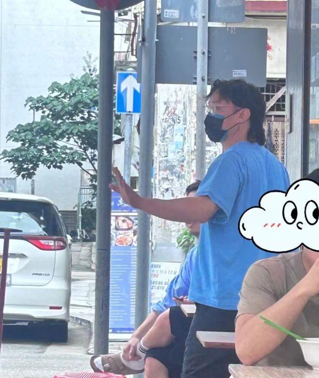 杉菜|陈奕迅与助理现身苍蝇馆，打扮低调无明星架