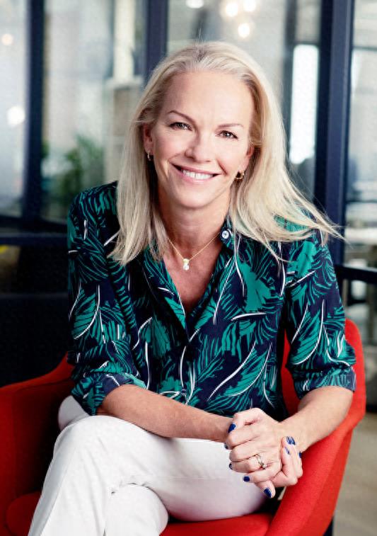 92岁默多克宣布退休,继承之战长子胜出,邓文迪女儿彻底要出局?